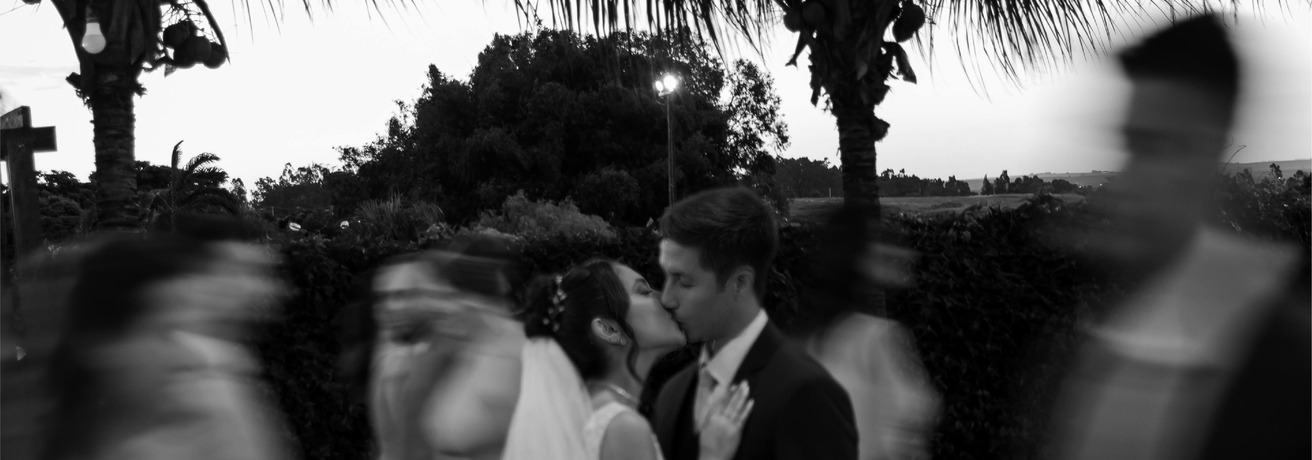 Wedding Branding — el beso, el día completo