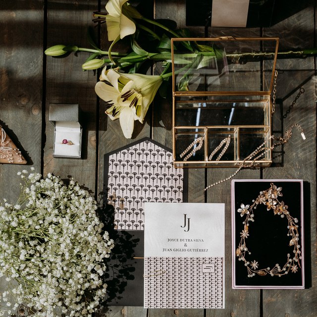 Detalle de la invitación del propio matrimonio de Joyce